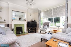 Sitting Room- click for photo gallery